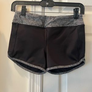 Gray workout bike short
